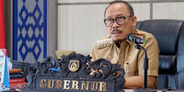 Gubernur Suhardi Duka